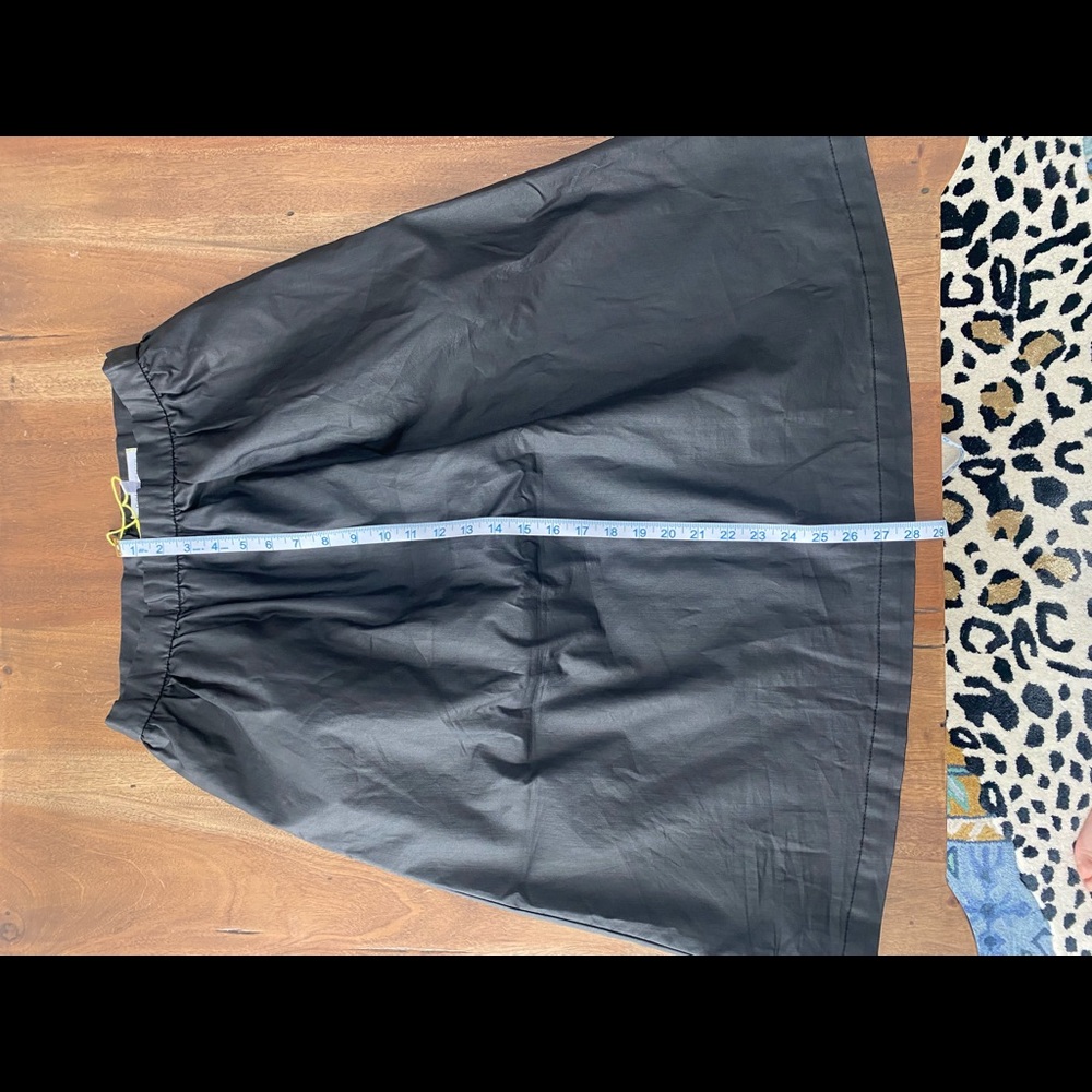 BCBGeneration Black skirt coated material size 6 - Picture 3 of 9
